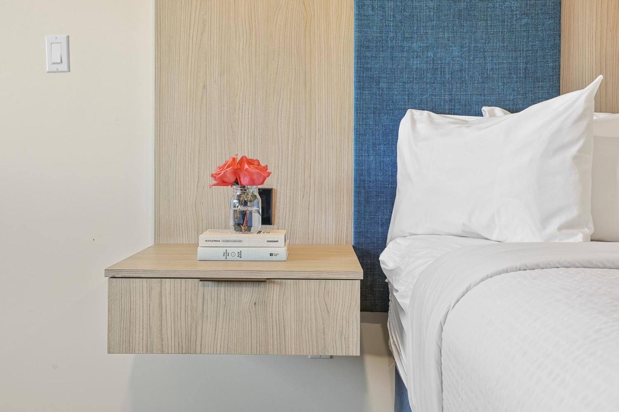 The Jordan Hotel Ramada By Wyndham Exteriör bild