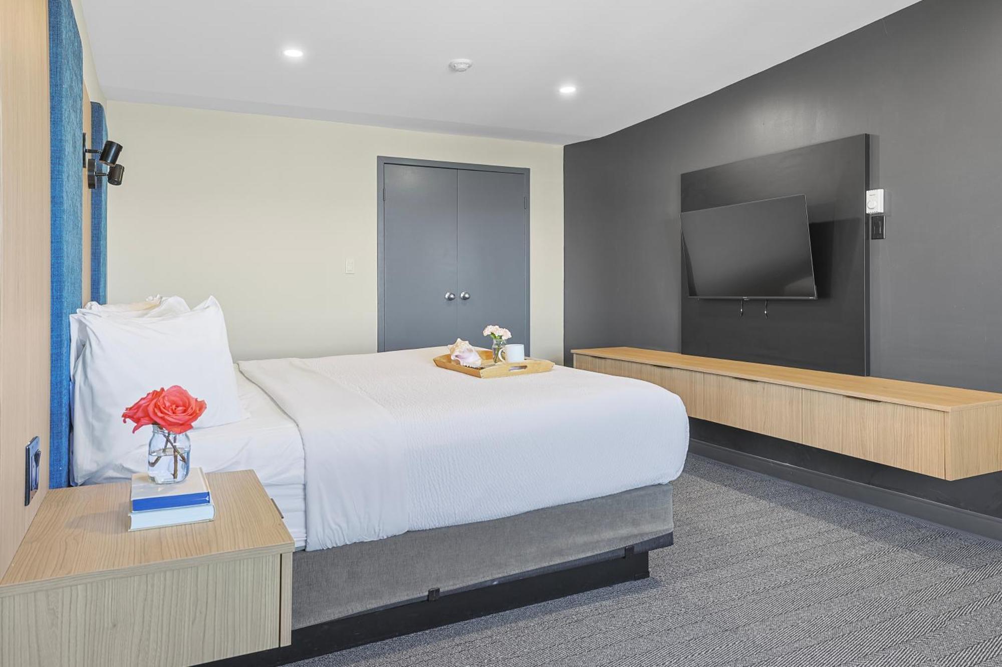 The Jordan Hotel Ramada By Wyndham Exteriör bild